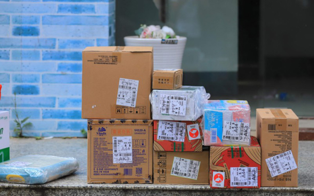 双十一快递擅放代收点 遭遇纠纷谁担责?