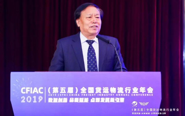 贺登才:关于公路货运市场热点问题的30个思考